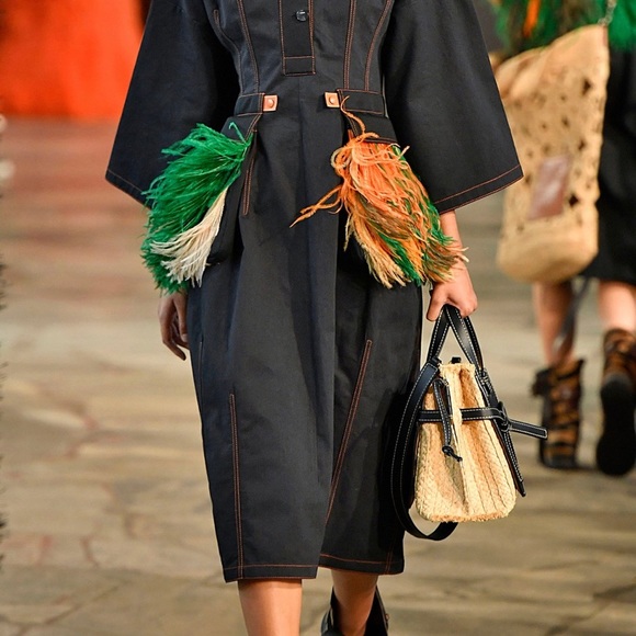 💥SOLD💥 Denim dress with ostrich feather detail - Picture 6 of 6